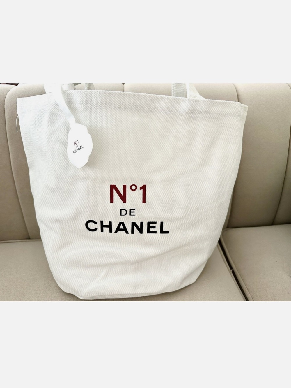 CHANEL BEAUTE N°1 DE Camelia Tote Bag